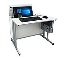Moderner Arbeitsbereich mit einem Desktop-Computer mit Monitor, Tastatur und Maus auf einem eleganten weißen Schreibtisch