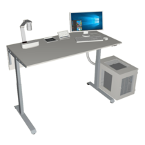 Ein moderner Arbeitsplatz mit einem Desktop-Computer, einem Monitor, einer Tastatur und einer Dokumentenkamera auf einem schlichten grauen Schreibtisch